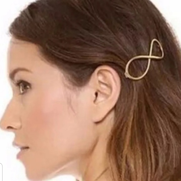 Accessories - Golden Twist Hair Clip